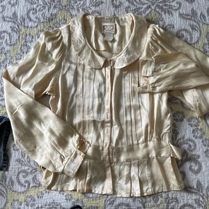 Vintage 1980 - Jessica's Gunnes -  Ivory satin, pleated and embroidered blouse